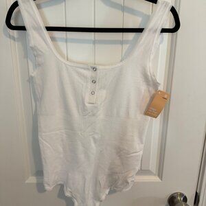 Popilush White compression bodysuit